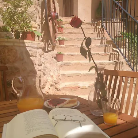 Casa Abascal Cerca De Teruel, Albarracin Y Dinopolis Cella